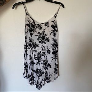 Amuse Society Floral Zip Up Romper Medium !